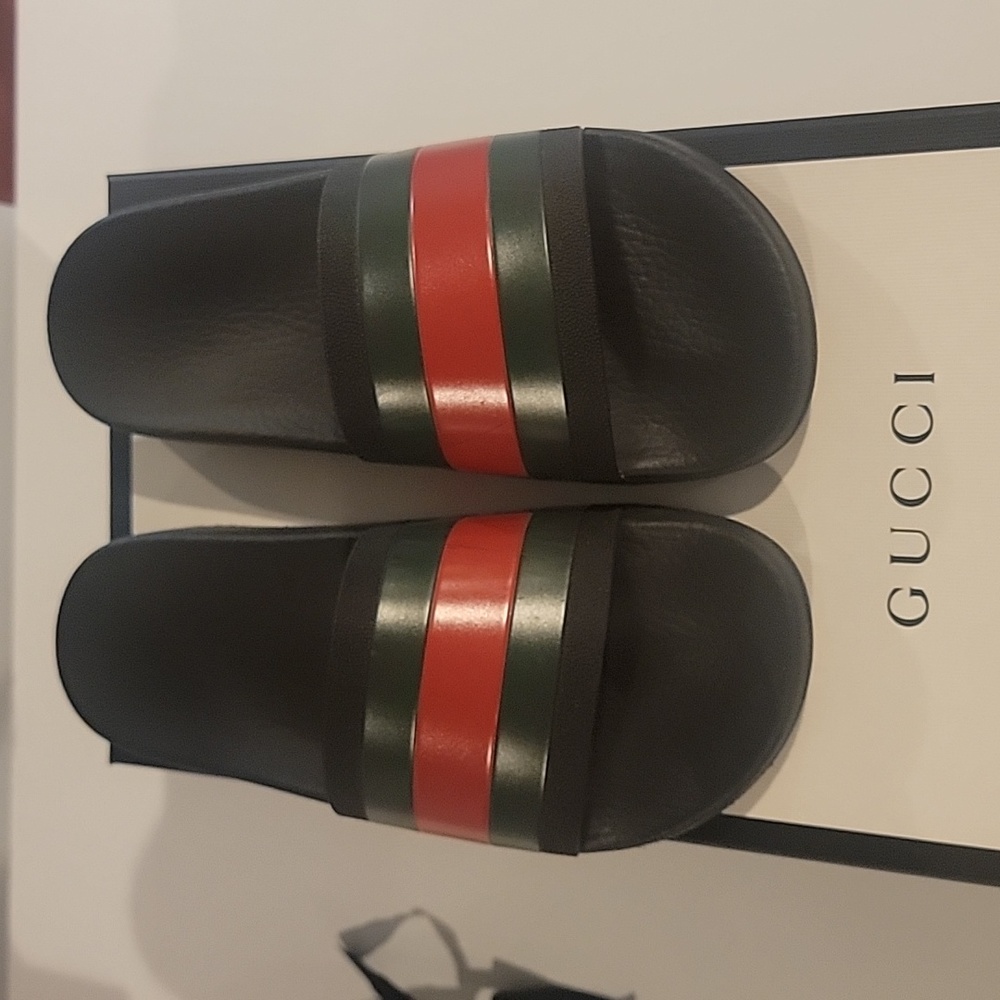 Gucci men slides, sz 7 Black